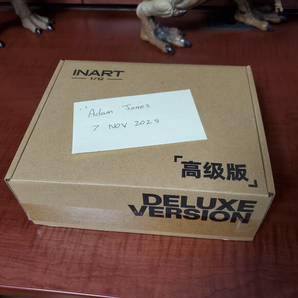 Inart Batman Dark Knight Rises 1/12 Deluxe Action Figure - Picture 5 of 5